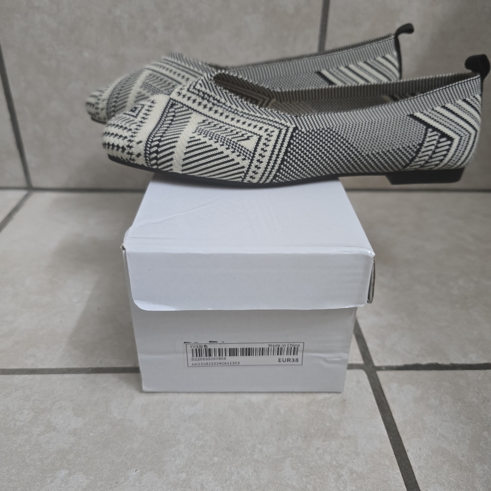 Geometric Patterned Black and White Women's Flats